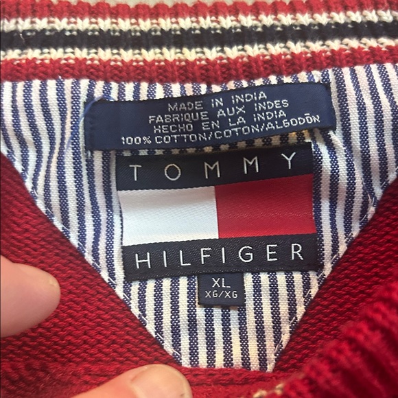 Tommy Hilfiger Men’s XL only worn around 2  times  ex con Red Crewneck Sweater - Picture 2 of 3